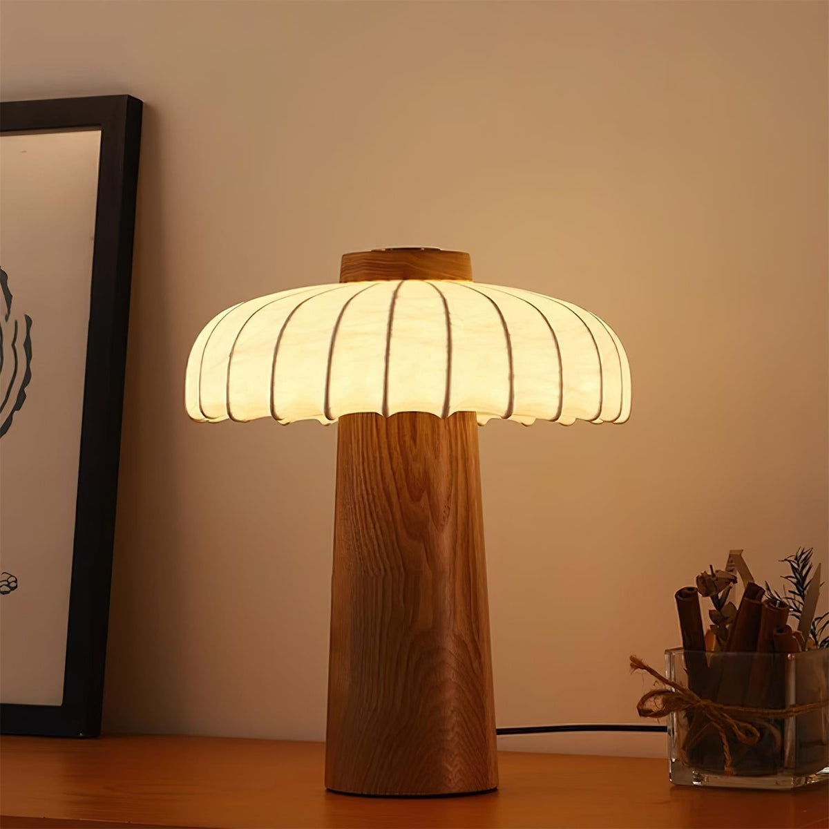 Teriarielle lampa stołowa
