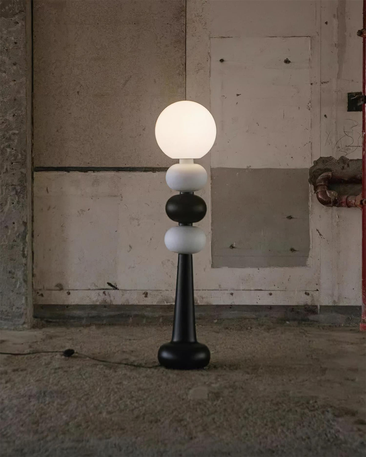 Totem lampa stojąca