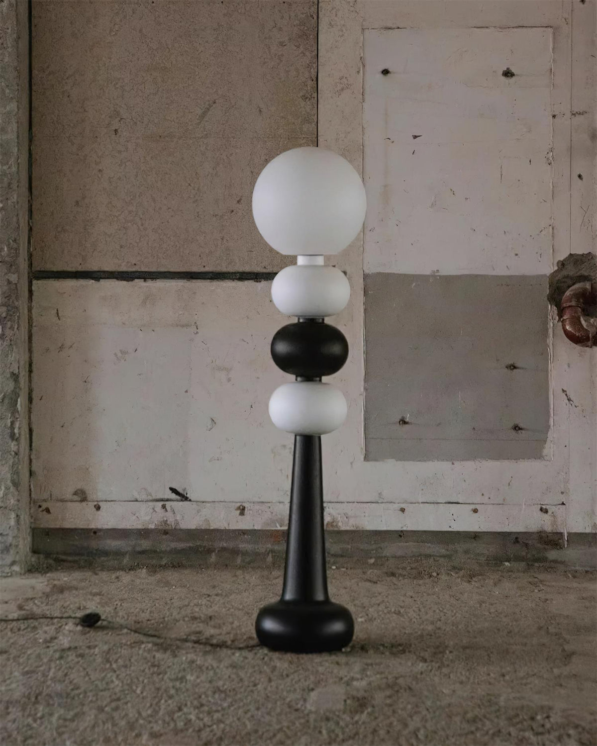 Totem lampa stojąca
