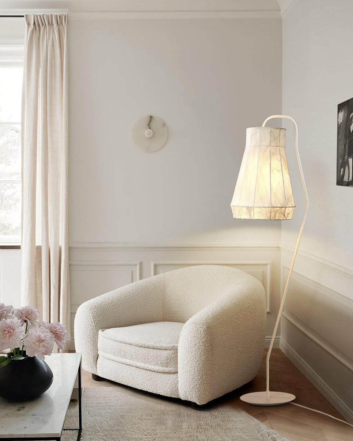 Otheir minimalistyczna lampa stojąca z płótna