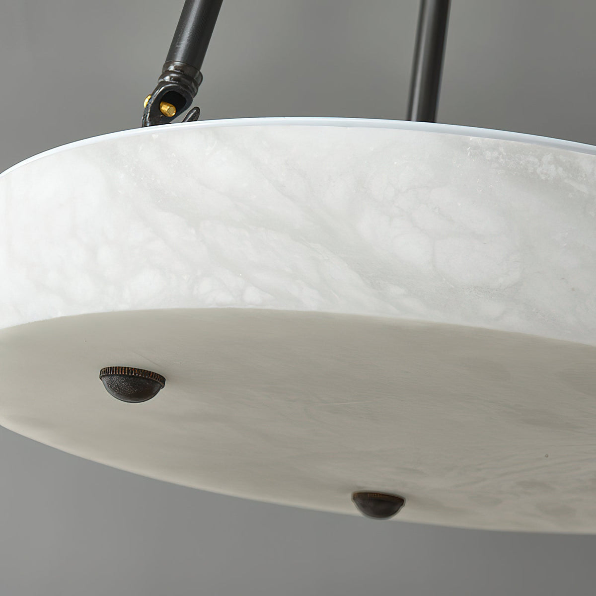 Lampa wisząca Avenivina z alabastrem