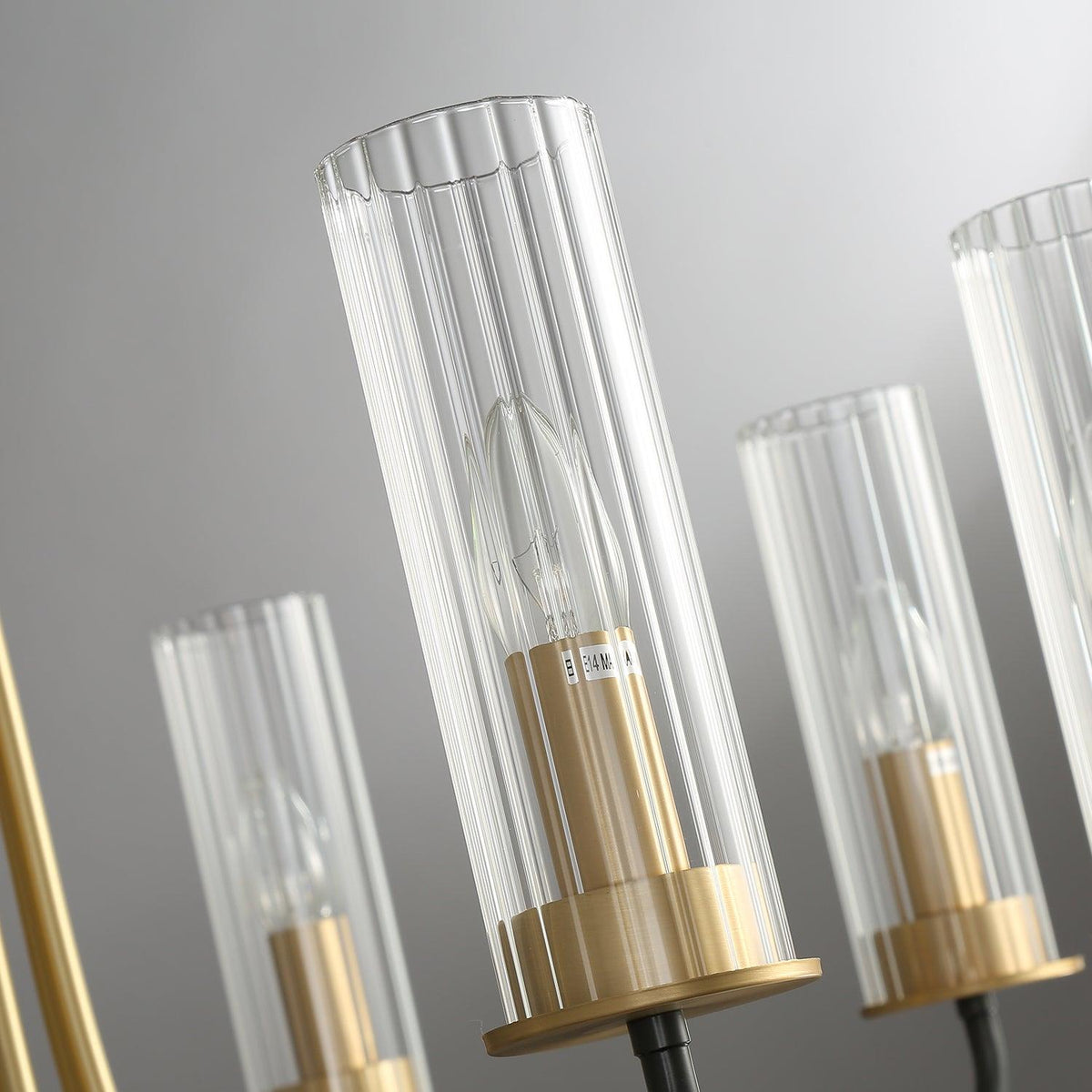 Żyrandol Round Frame Tall Ribbed czarny ze szkła z mosiężnymi ramionami