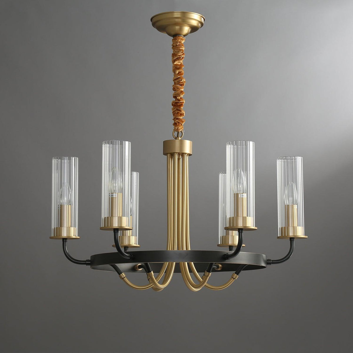 Żyrandol Round Frame Tall Ribbed czarny ze szkła z mosiężnymi ramionami