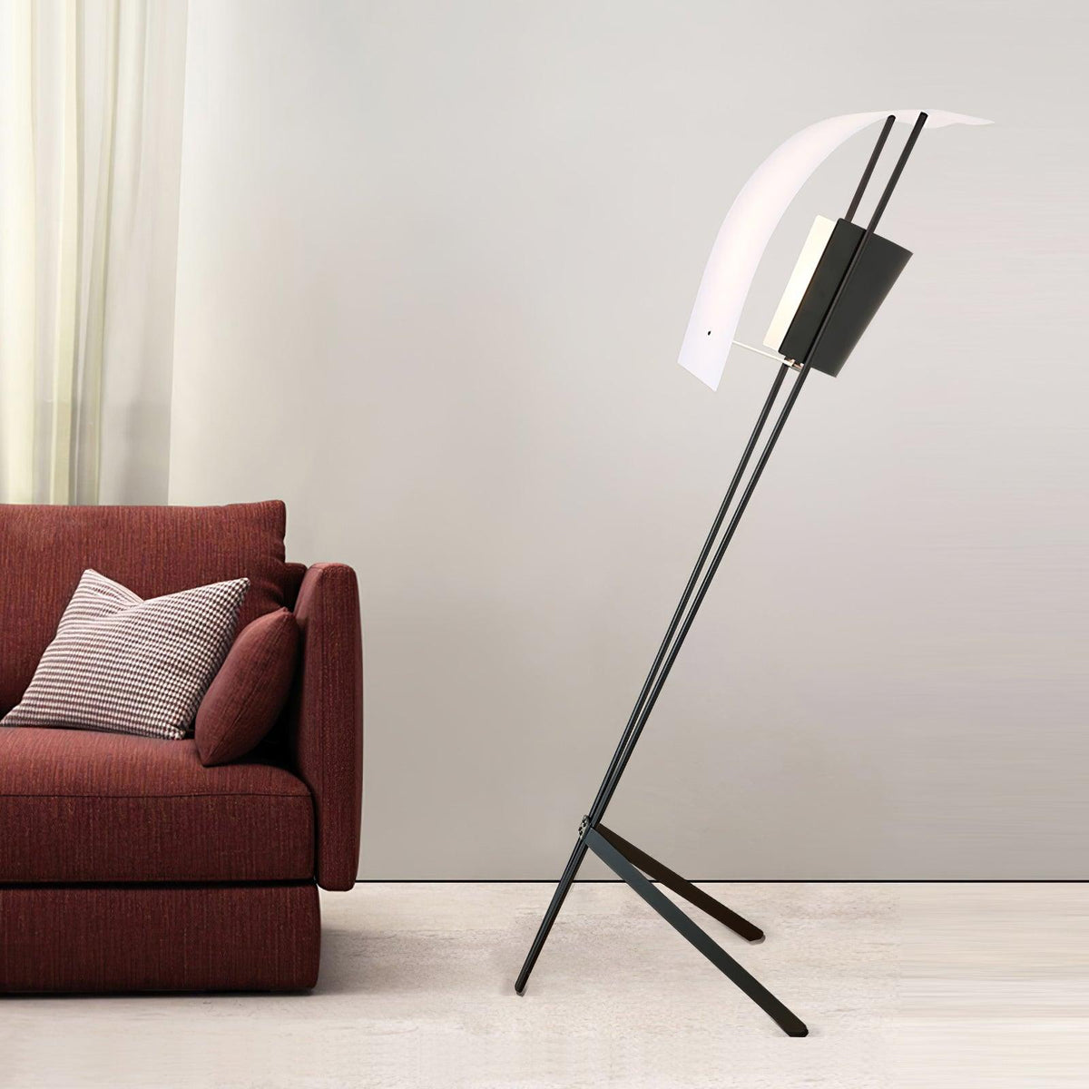Ulvynil minimalistyczna lampa stojąca