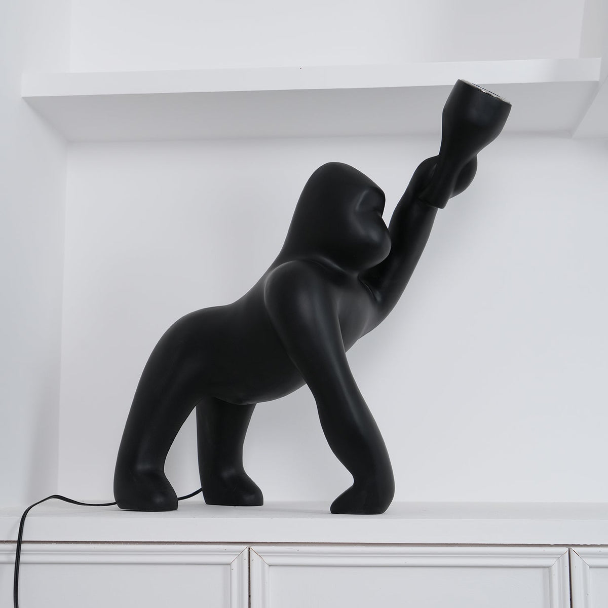 Gorilla zewnętrzna lampa stojąca