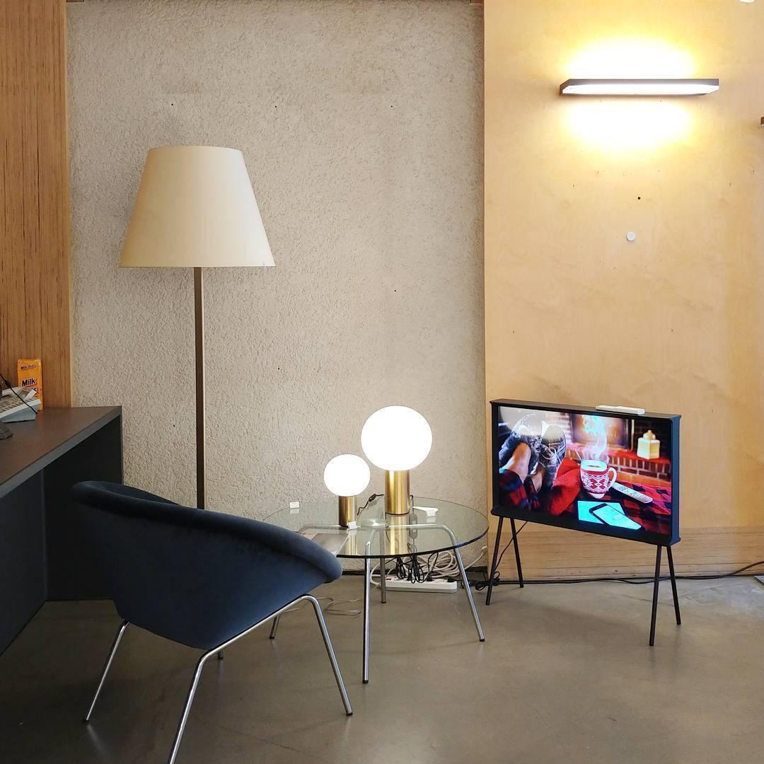 Insken klasyczna lampa stołowa ze szkła