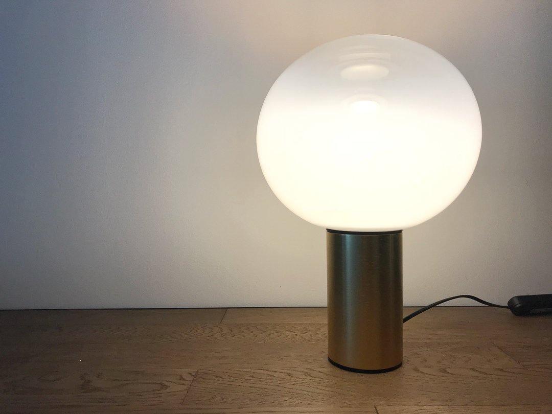 Insken klasyczna lampa stołowa ze szkła