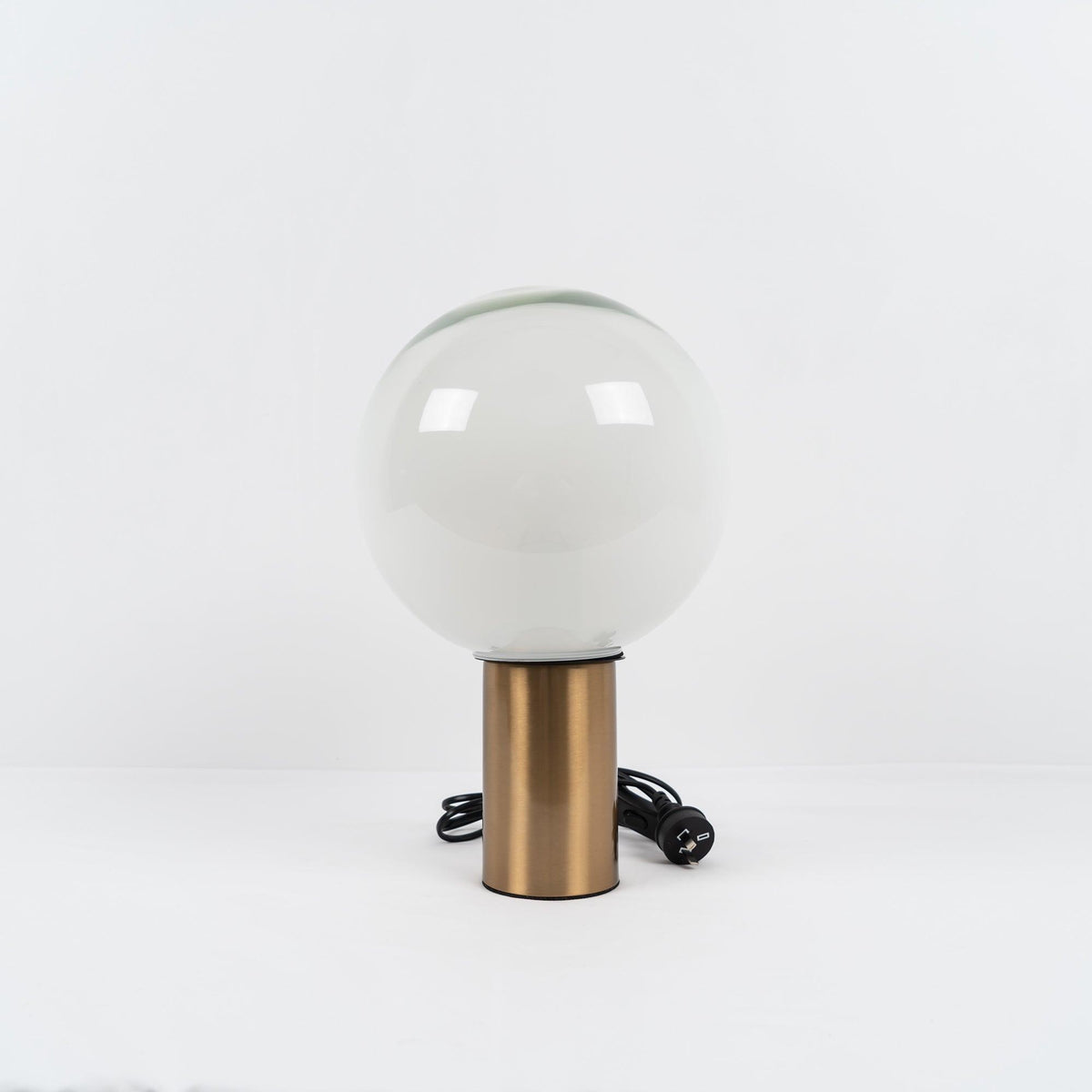 Insken klasyczna lampa stołowa ze szkła
