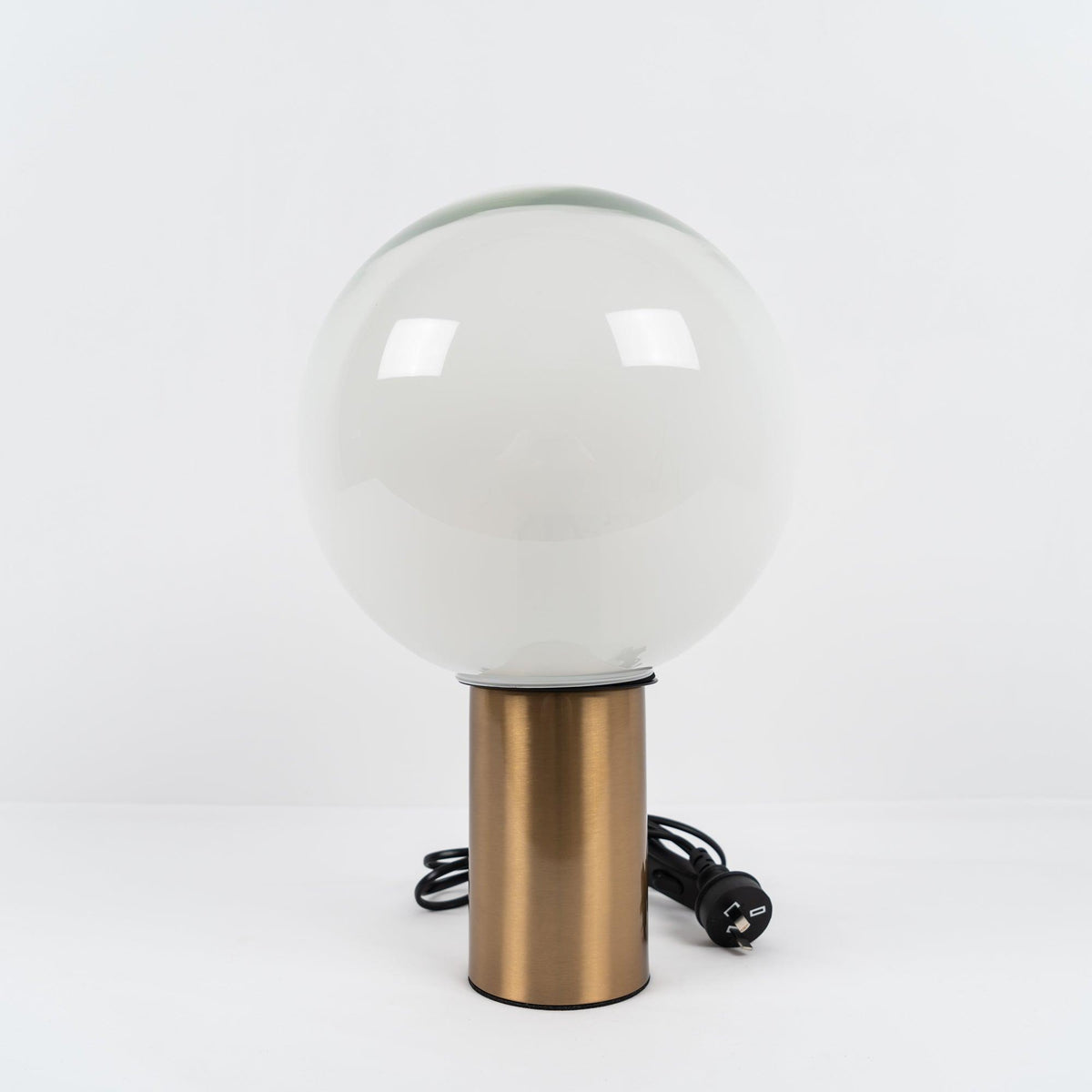 Insken klasyczna lampa stołowa ze szkła
