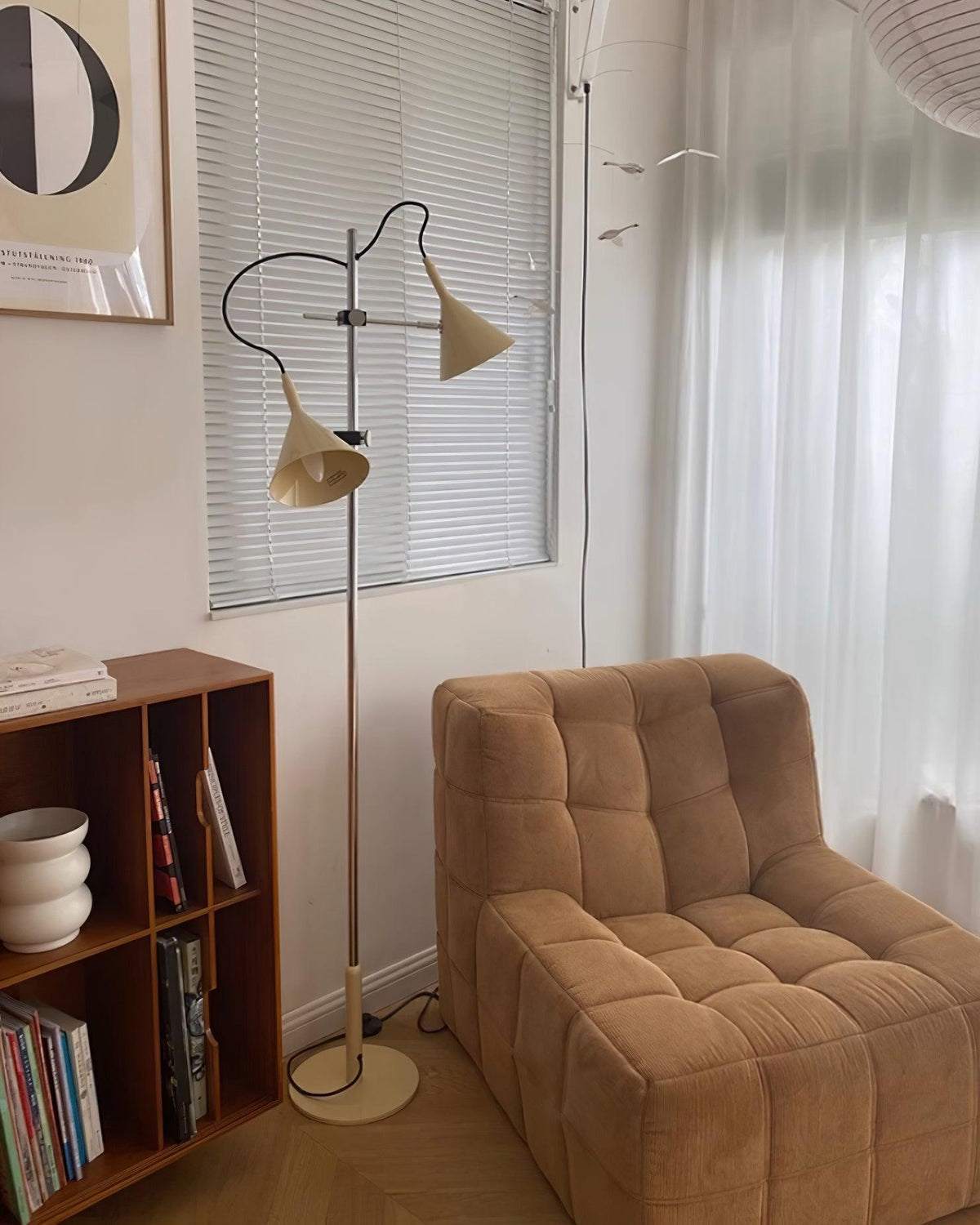 Laiton lampa stojąca