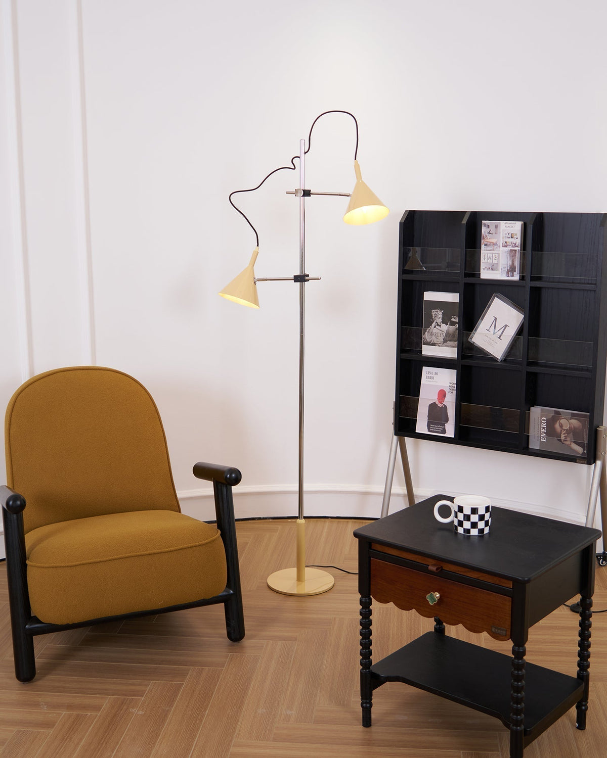 Laiton lampa stojąca