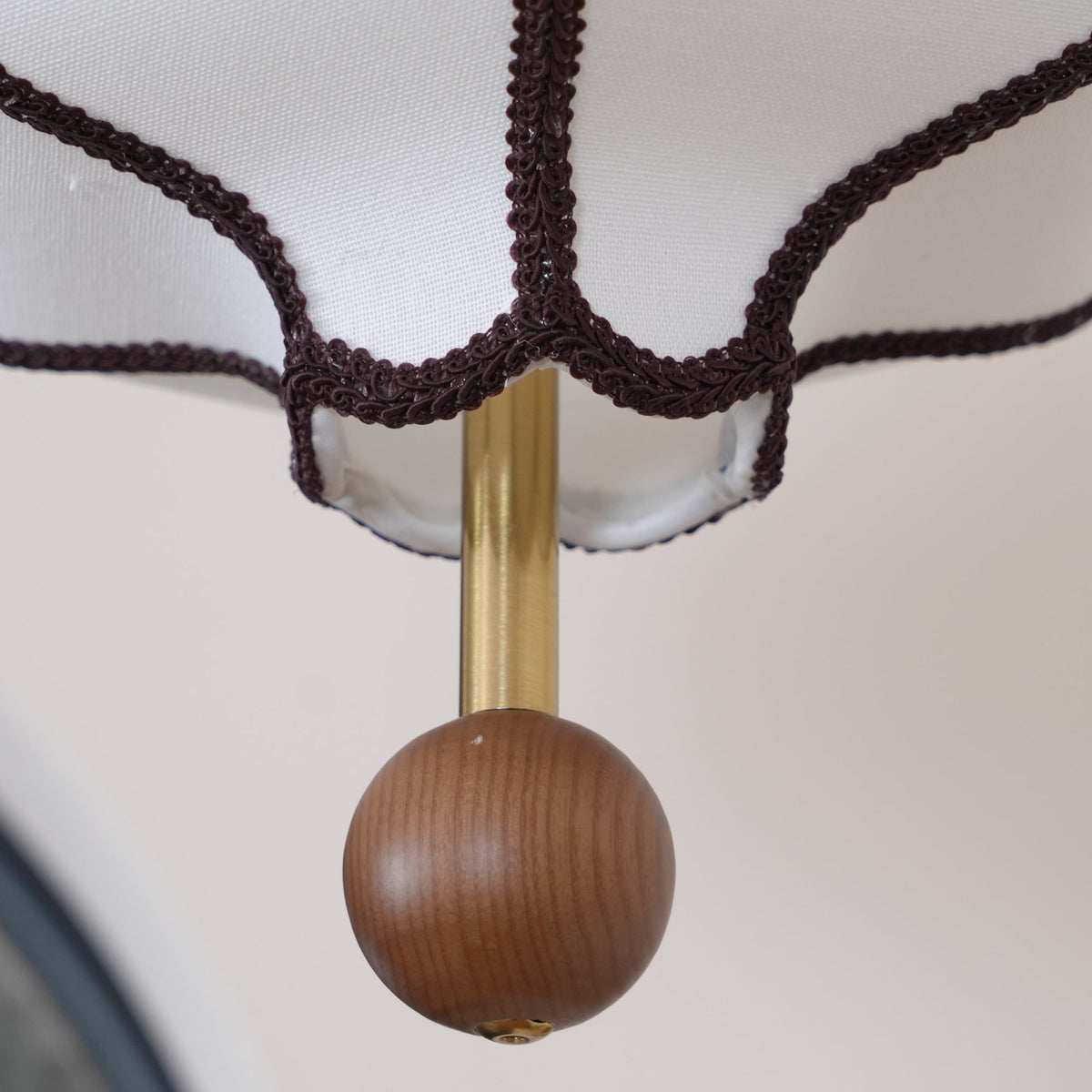 Aura lampa wisząca w stylu latarni z tkaniny