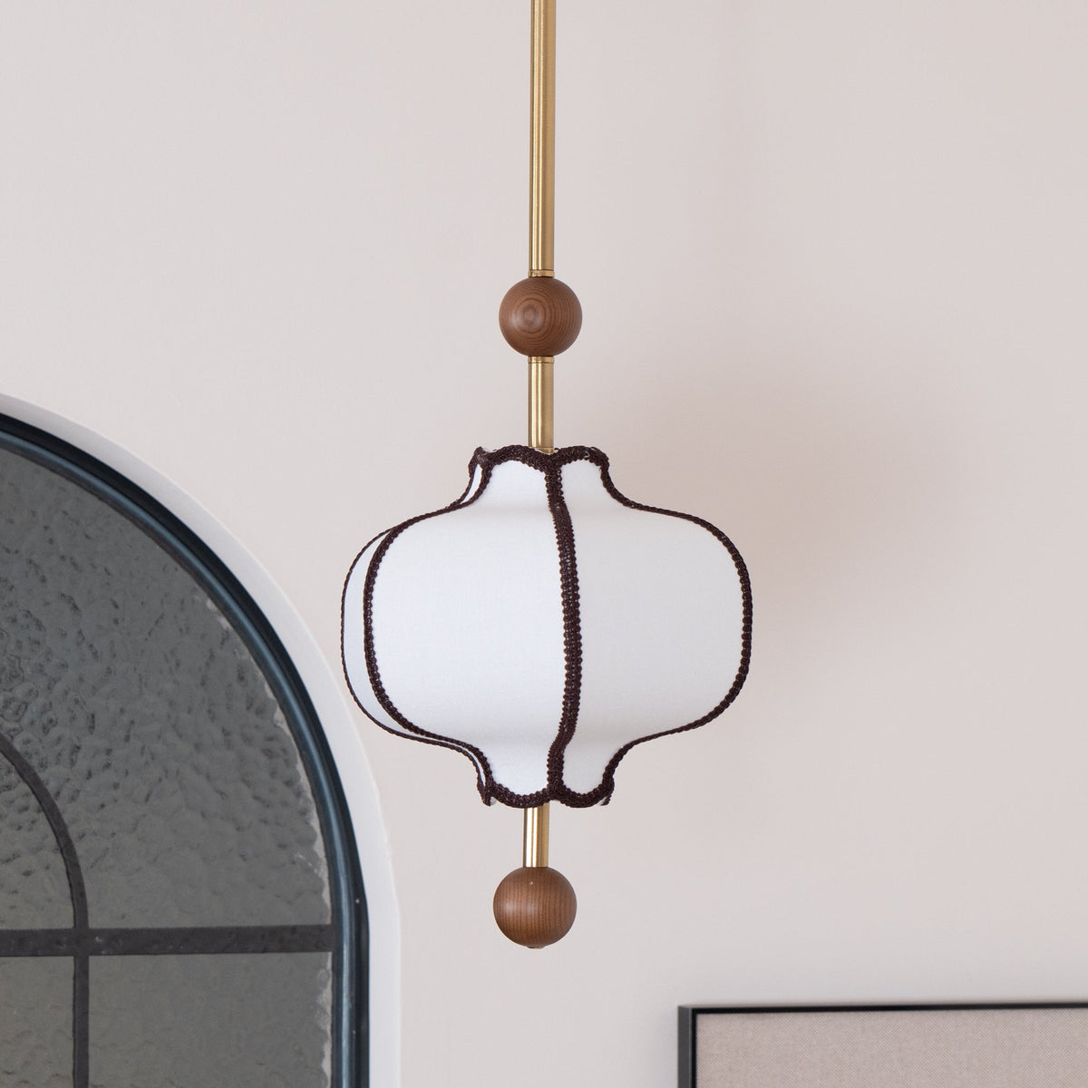 Aura lampa wisząca w stylu latarni z tkaniny