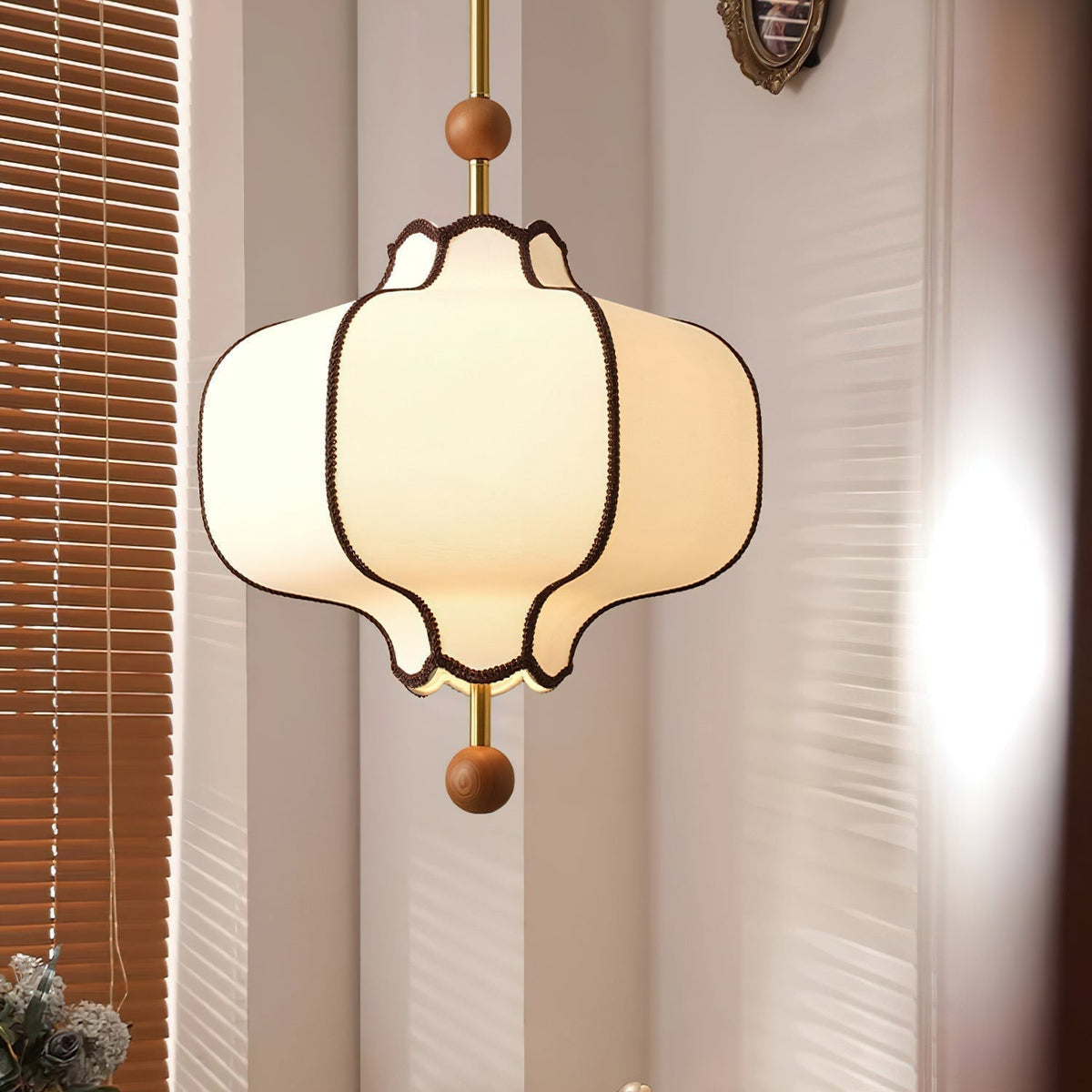 Aura lampa wisząca w stylu latarni z tkaniny