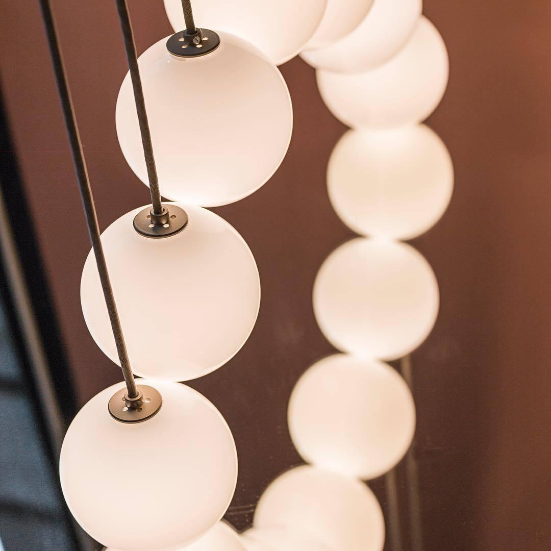 Irenol czarna lampa wisząca w stylu nowoczesnym Laurent
