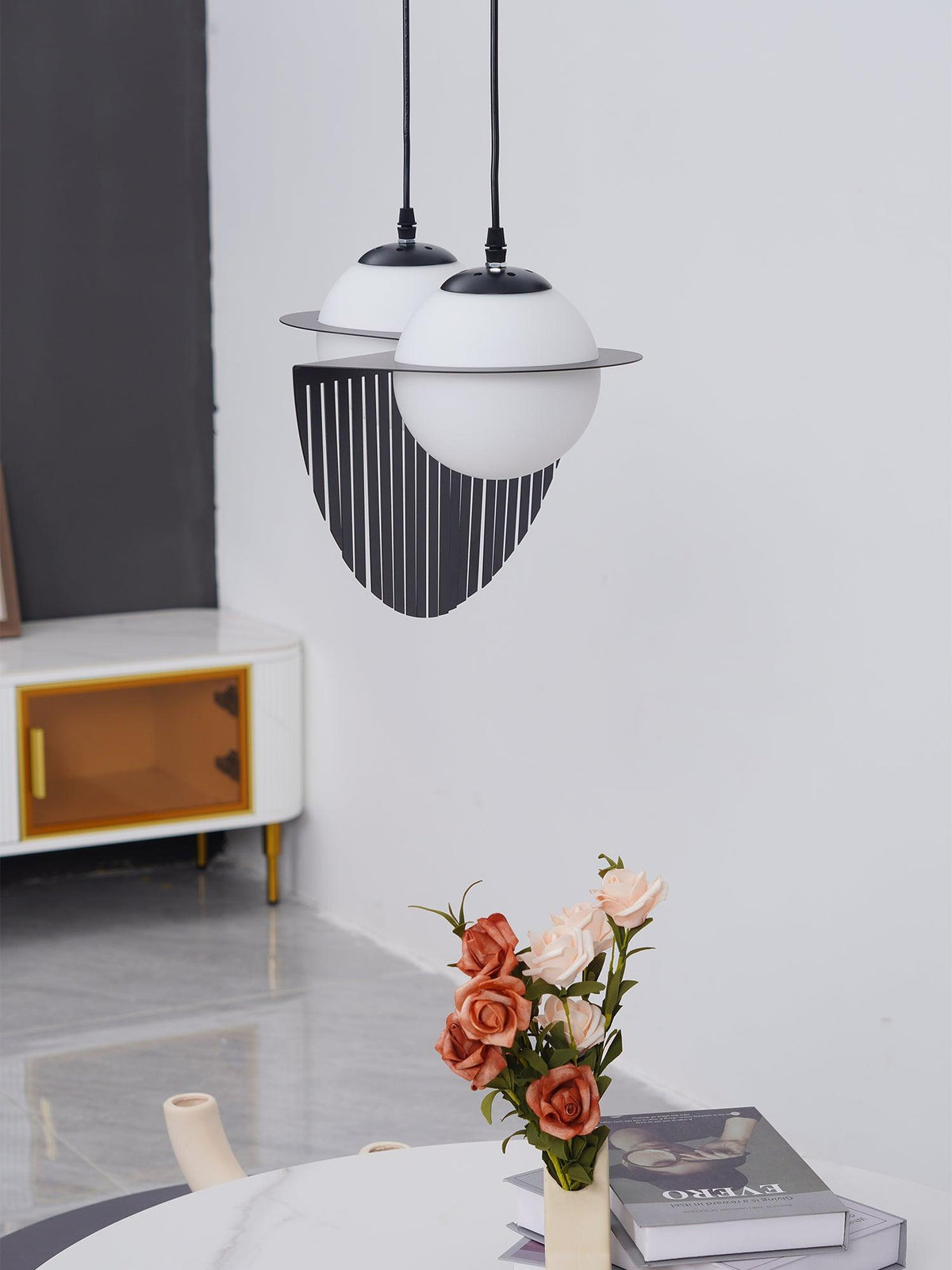 Irenol czarna lampa wisząca w stylu nowoczesnym Laurent