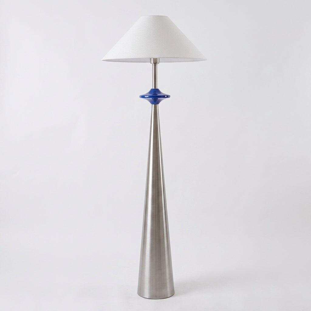 Teriirina zewnętrzna lampa stojąca