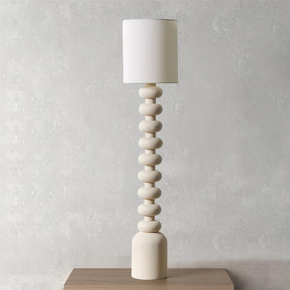 Selalelia lampa stojąca