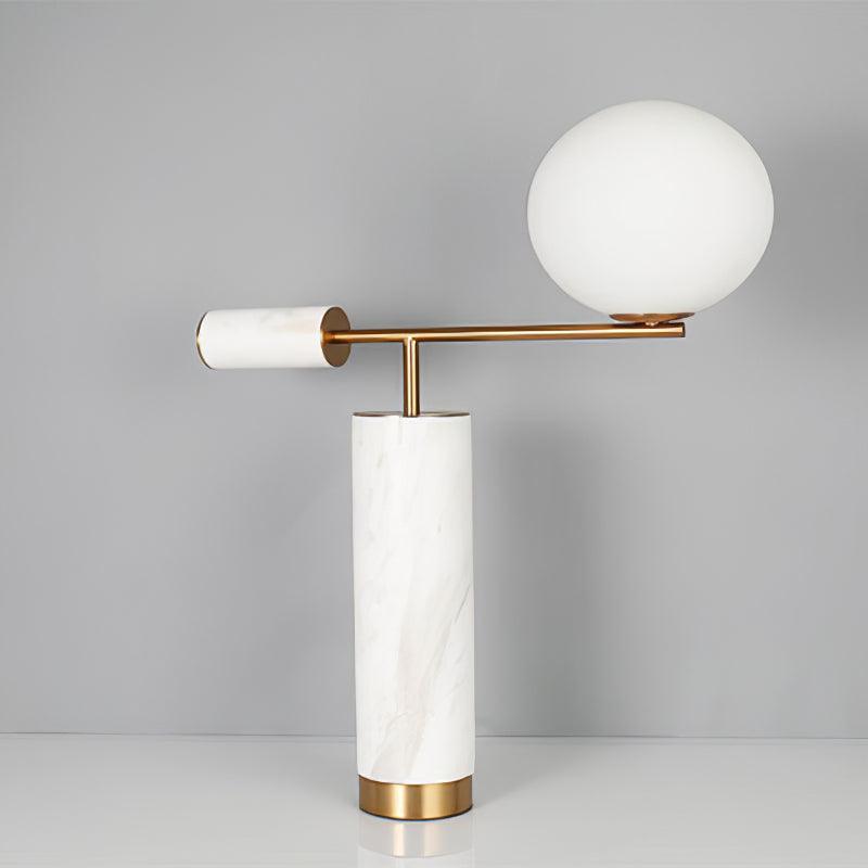 Vathayre minimalistyczna lampa stołowa z marmuru