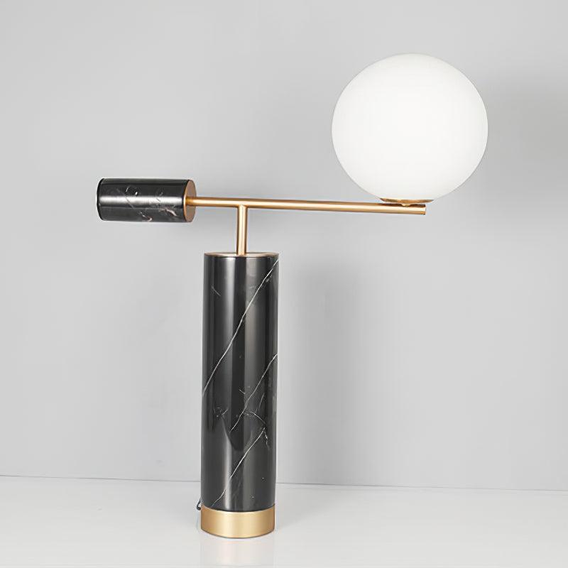 Vathayre minimalistyczna lampa stołowa z marmuru