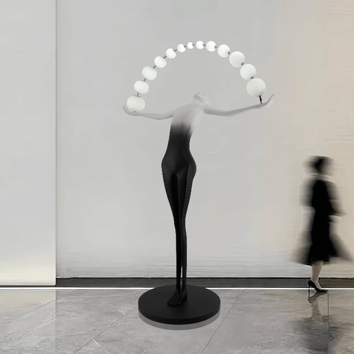 Luminara Gradient rzeźbiona zewnętrzna lampa stojąca