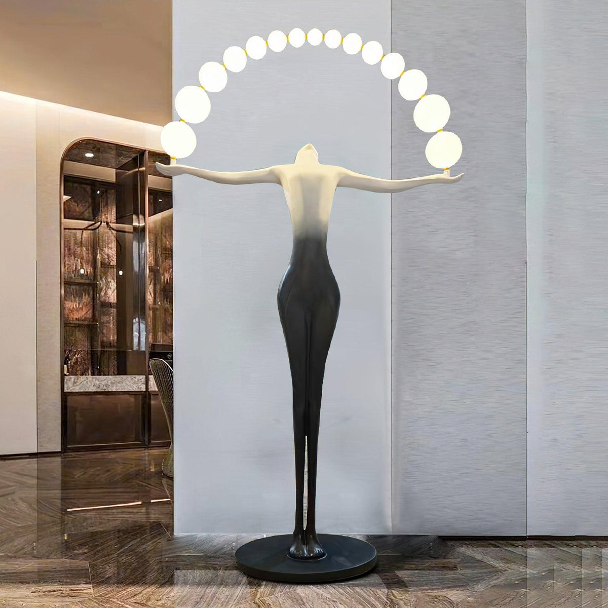 Luminara Gradient rzeźbiona zewnętrzna lampa stojąca