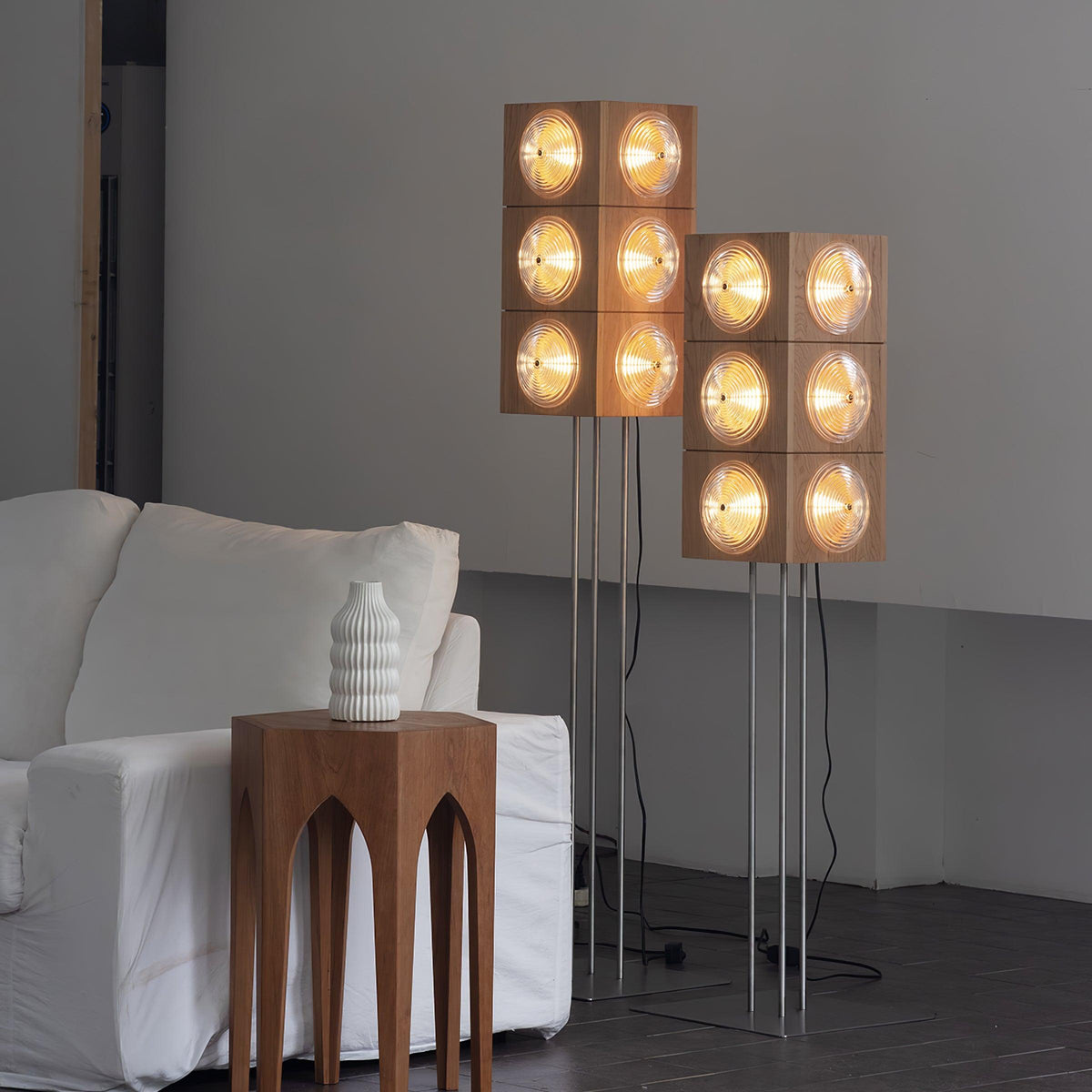Avraearae Modułowa lampa stojąca z drewna