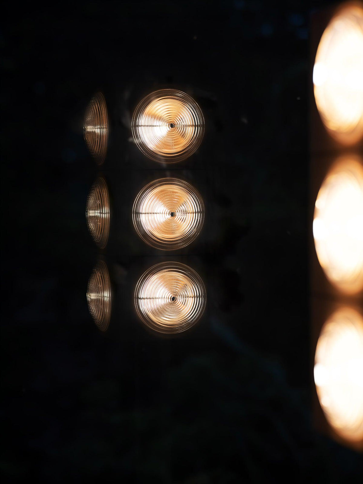 Avraearae Modułowa lampa stojąca z drewna