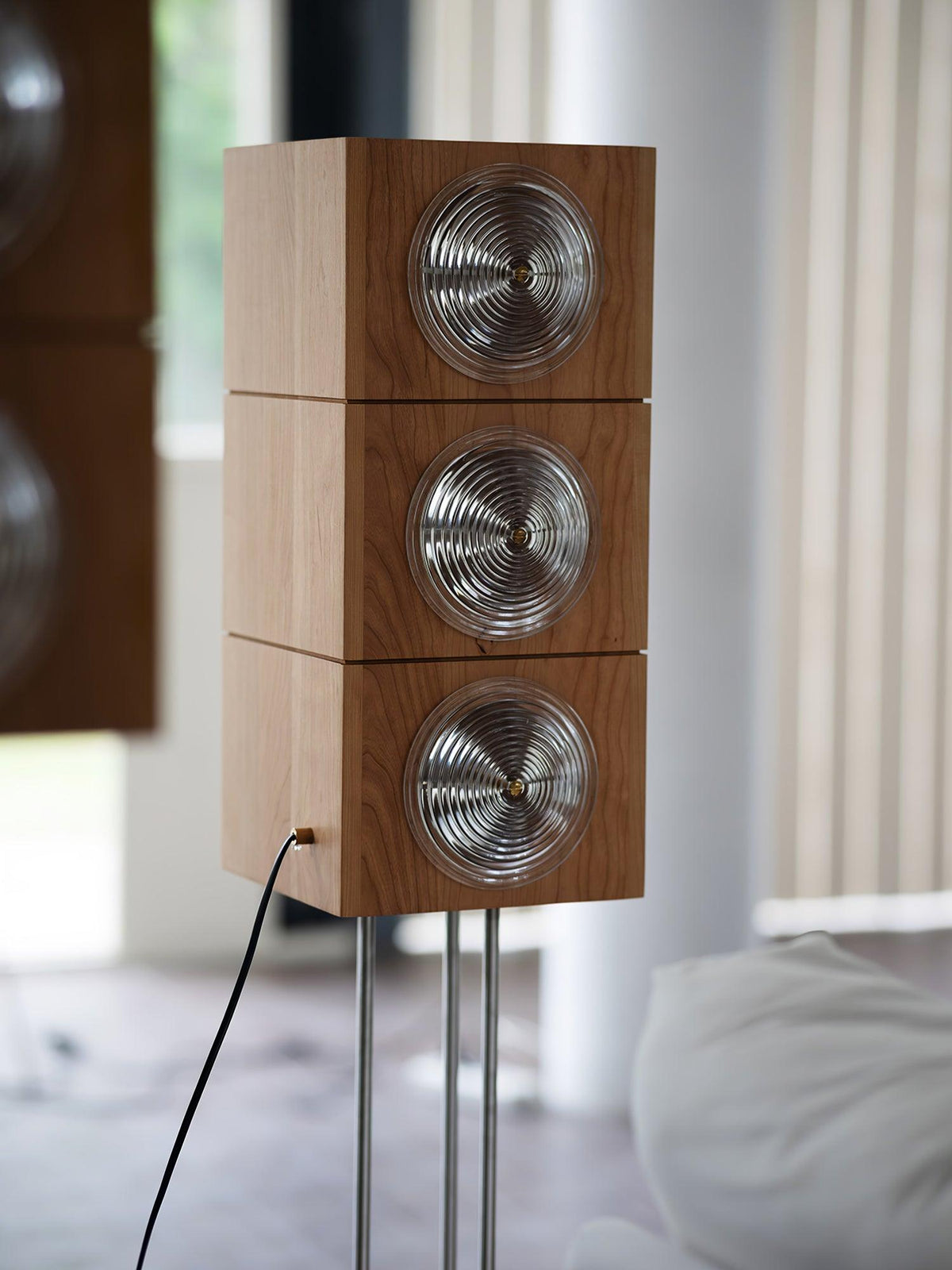 Avraearae Modułowa lampa stojąca z drewna