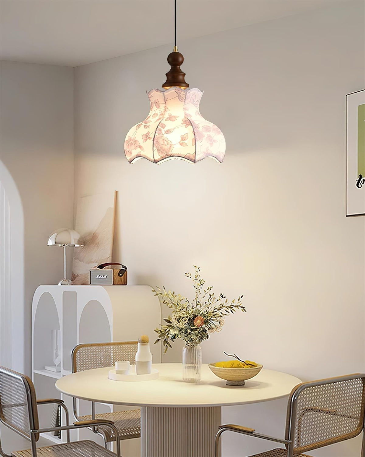 Lampa wisząca z płótna w stylu vintage z motywem kwiatowym