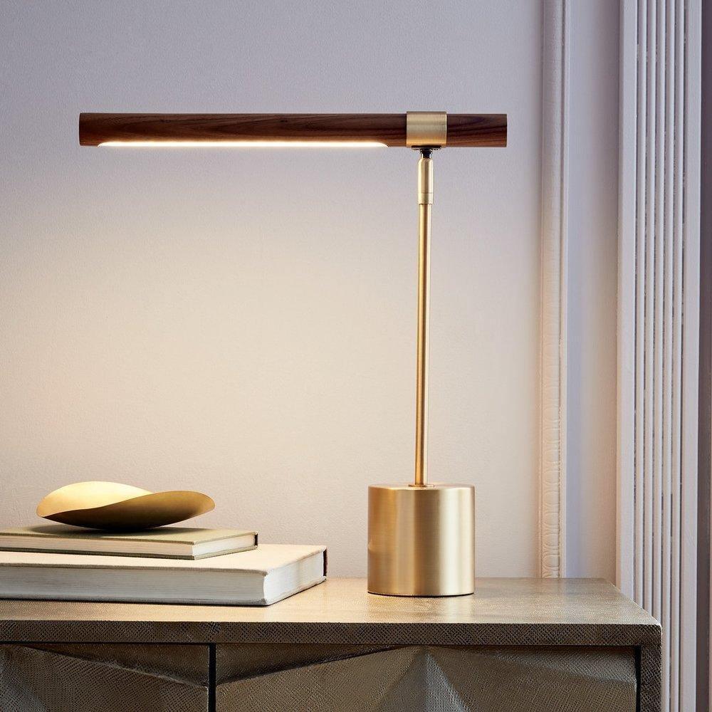 Elauine minimalistyczna lampa stołowa liniowa