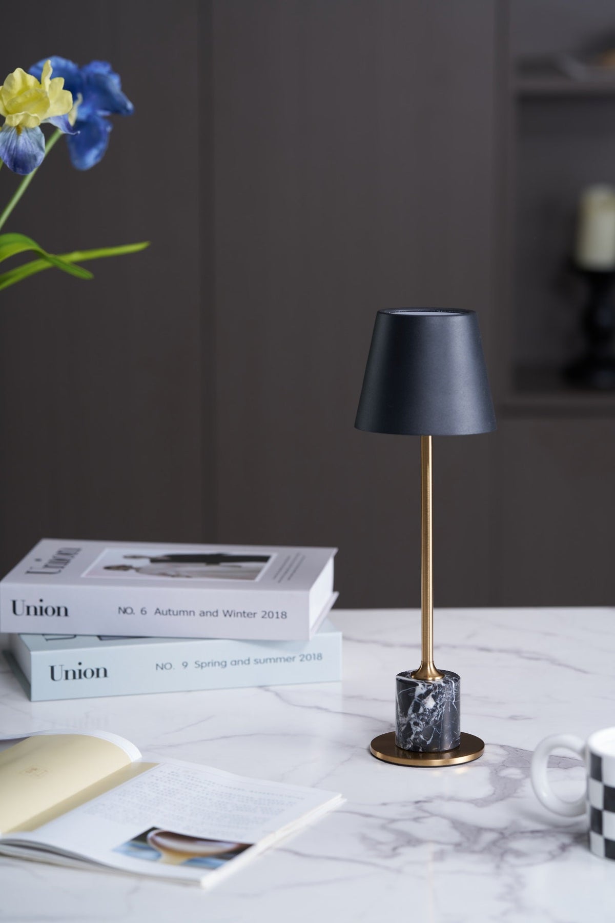 Lampa stołowa Penny minimalistyczna