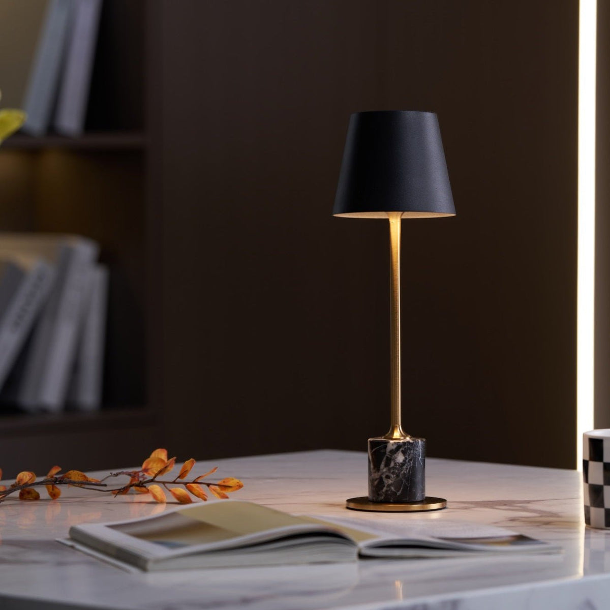 Lampa stołowa Penny minimalistyczna