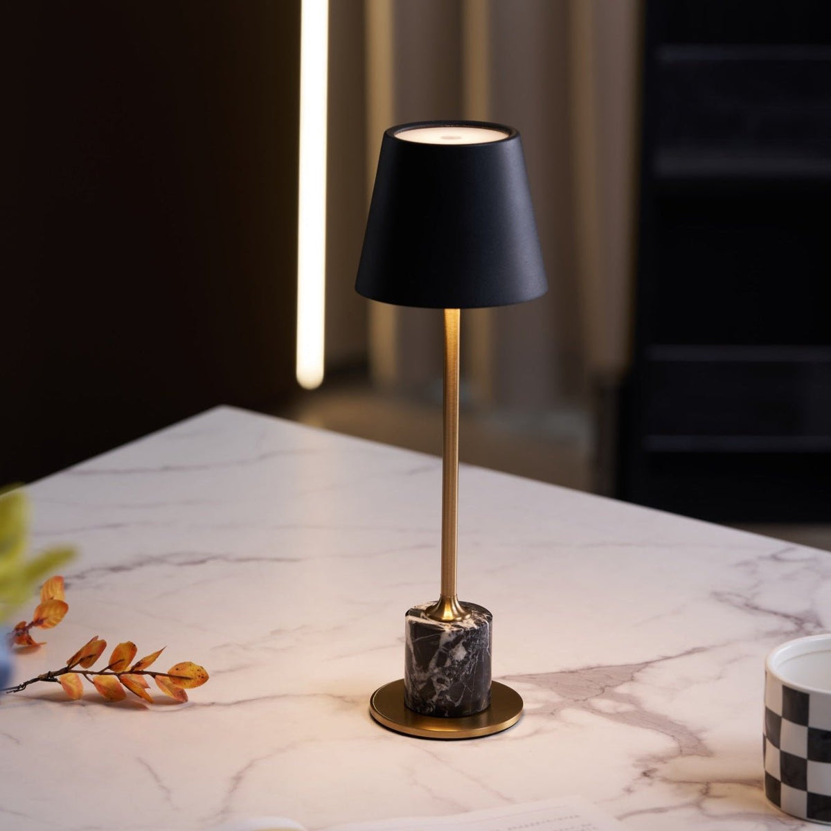 Lampa stołowa Penny minimalistyczna