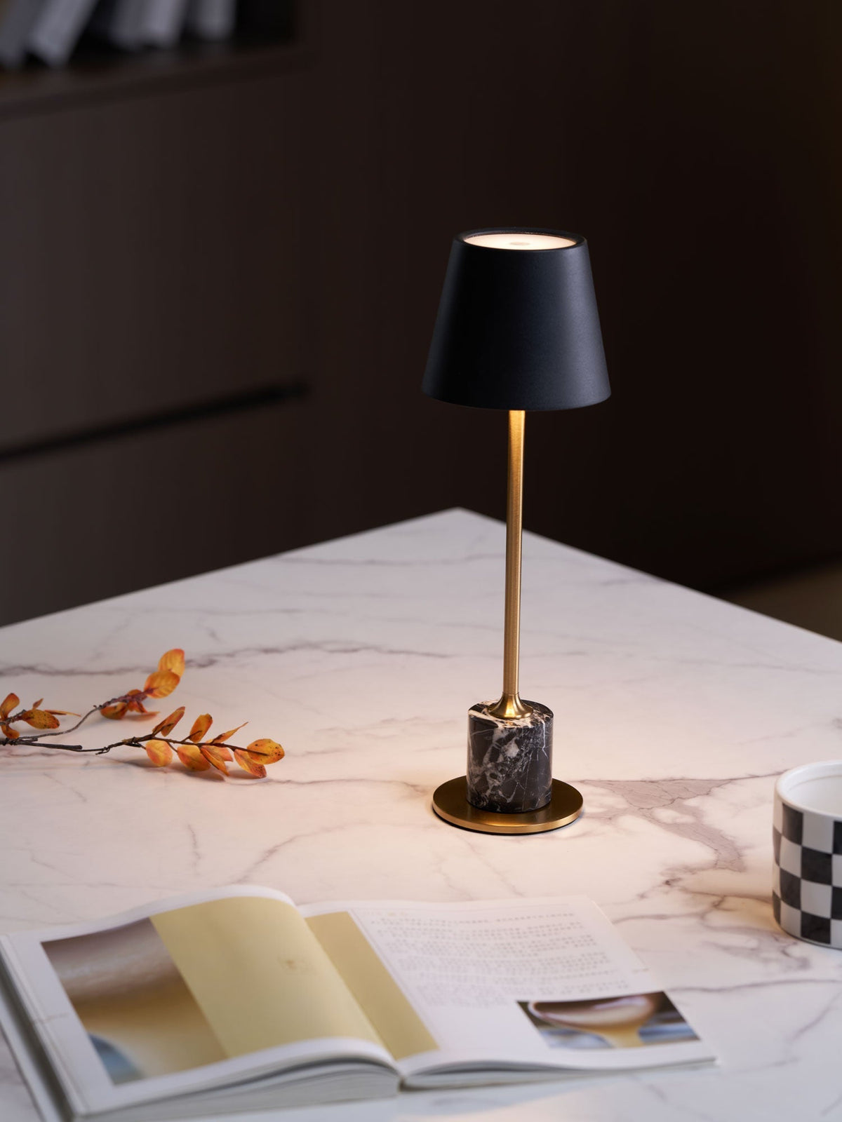 Lampa stołowa Penny minimalistyczna