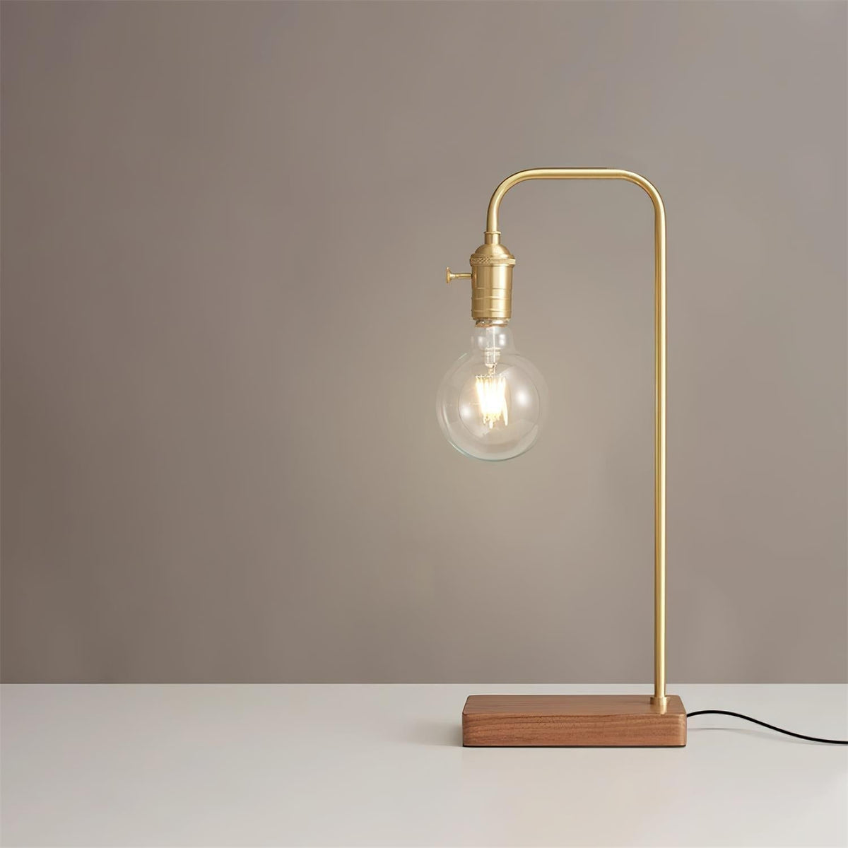 Edy lampa stołowa