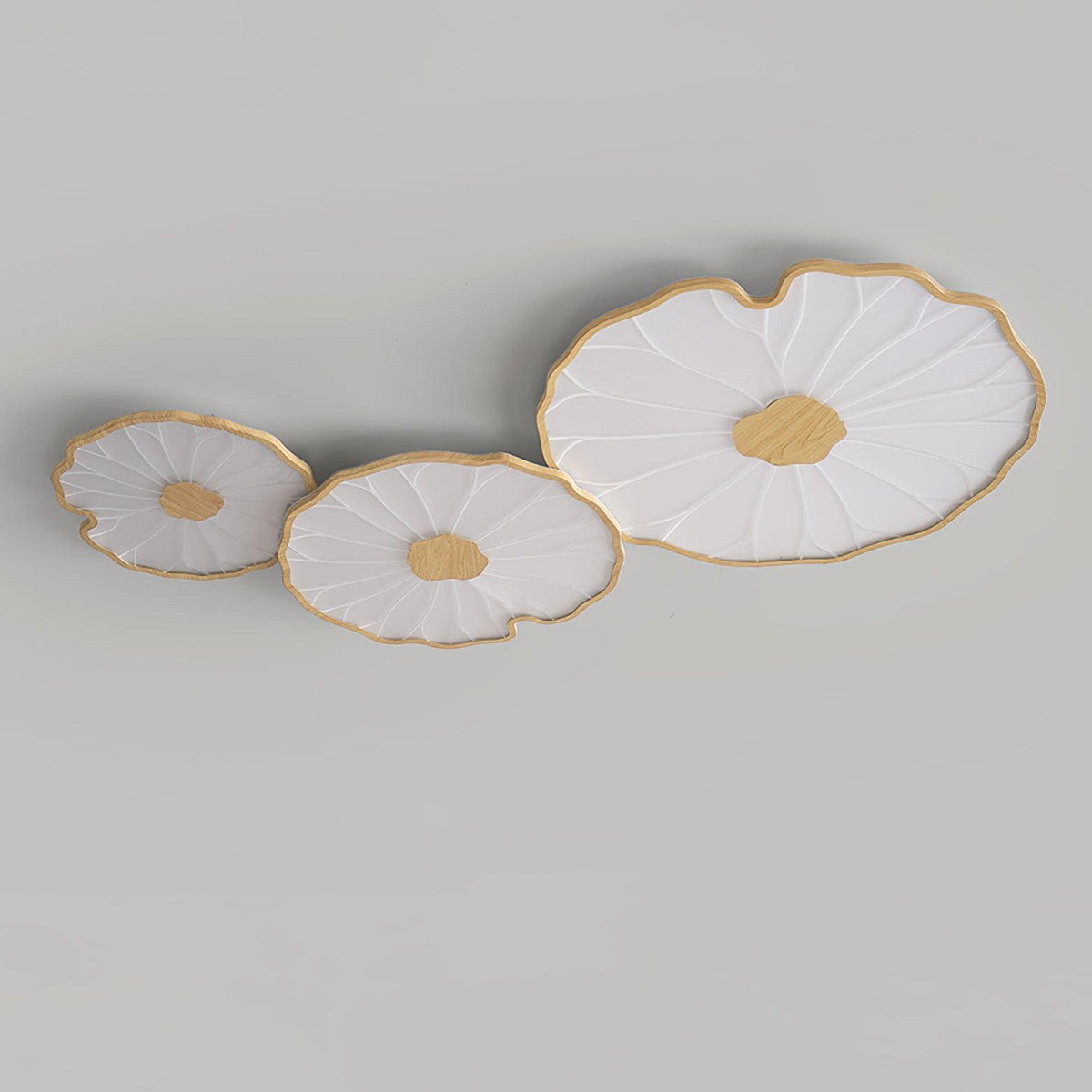 Lampa sufitowa Solara Lotus Leaf ze szkła w wykończeniu drewnianym