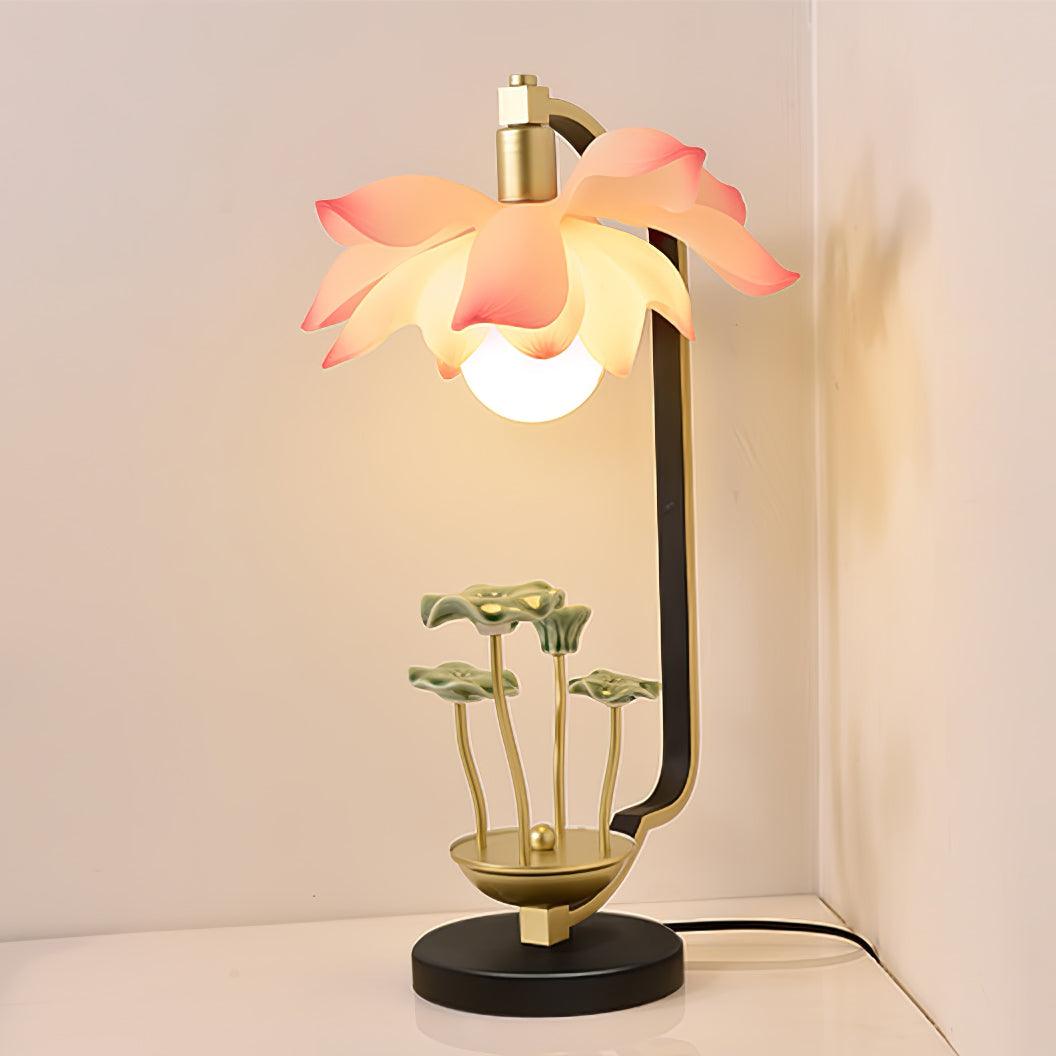 Lampa stołowa Olivia ze szkła ceramicznego
