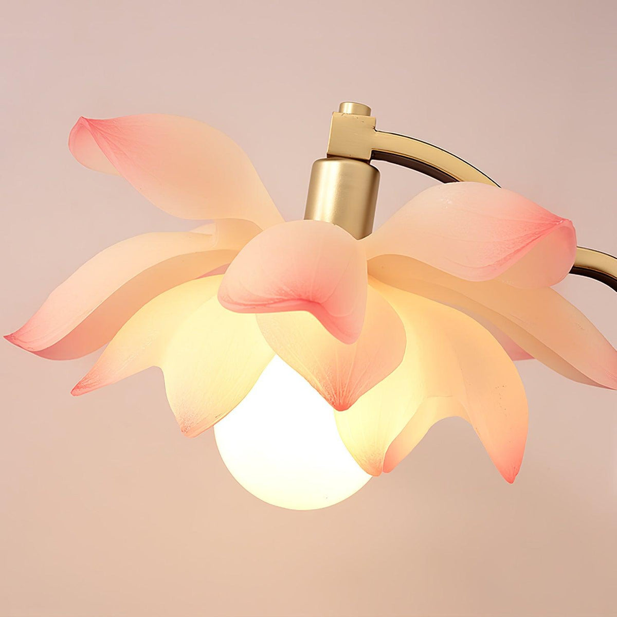 Lampa stołowa Olivia ze szkła ceramicznego