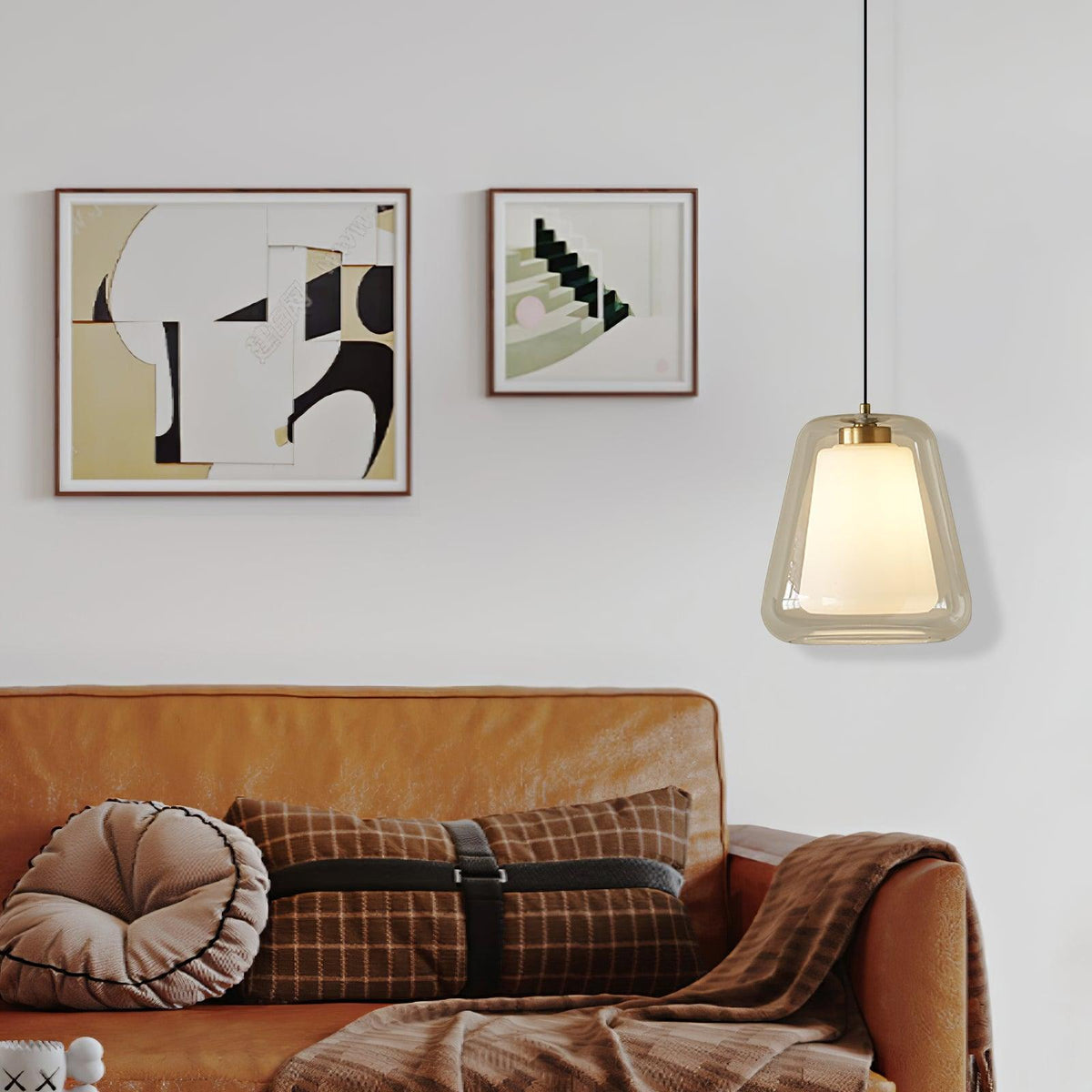 Ate złota lampa wisząca w stylu nowoczesnym