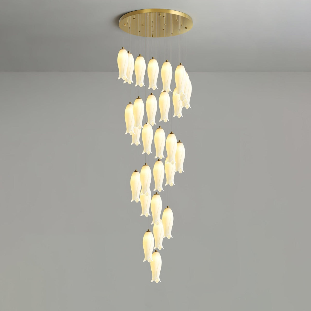 Sylirion żyrandol ze szkła Alabaster Brass