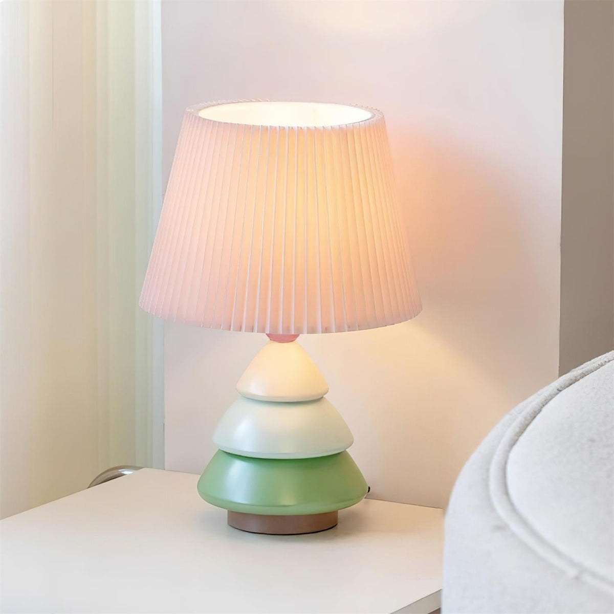 Riveise lampa stołowa