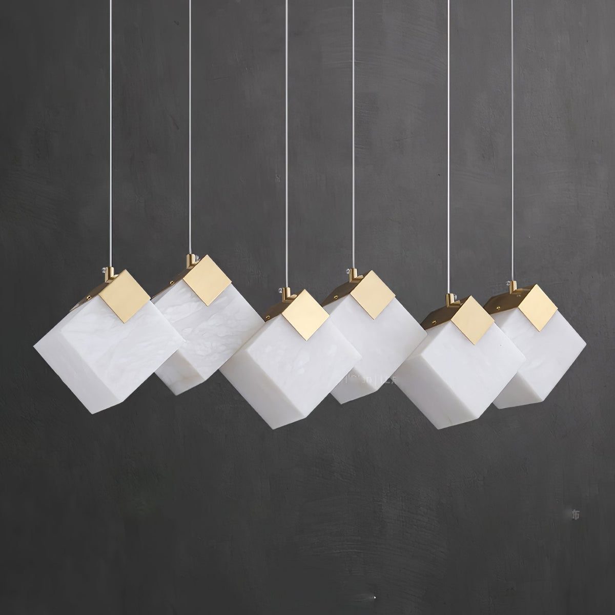 Vevariel liniowa lampa wisząca ze szkła alabasterowego