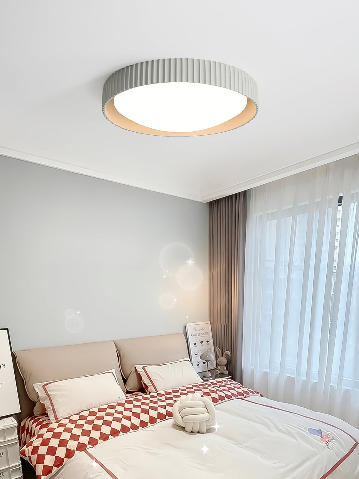 Alesin nowoczesna minimalistyczna lampa sufitowa z rezynu
