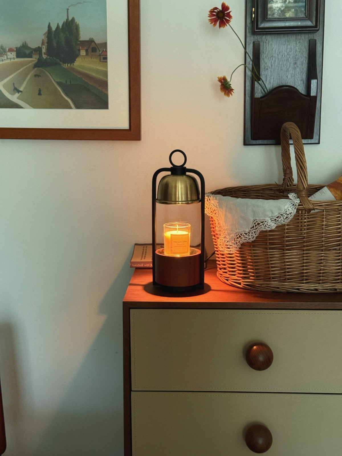 Lampa stołowa Rosa z drewna orzechowego