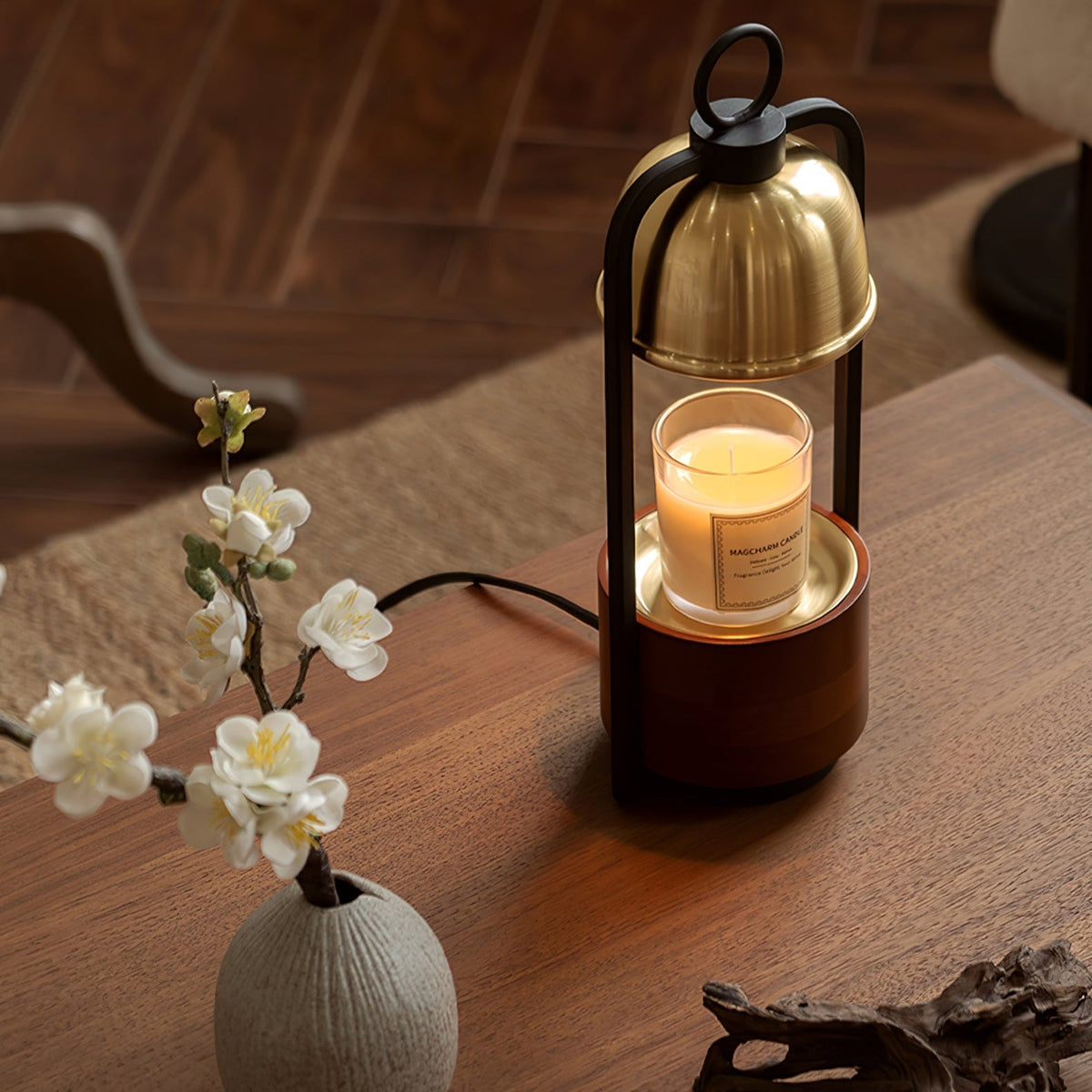 Lampa stołowa Rosa z drewna orzechowego