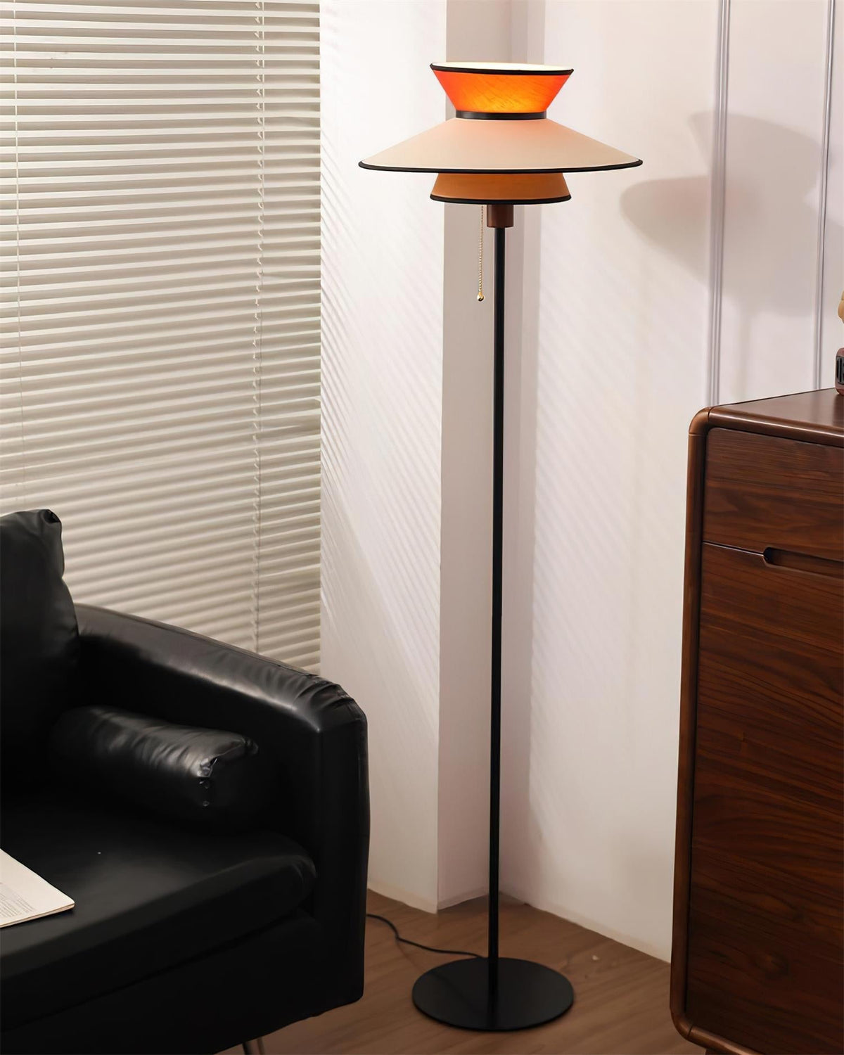 Lampa stojąca Oreliriella