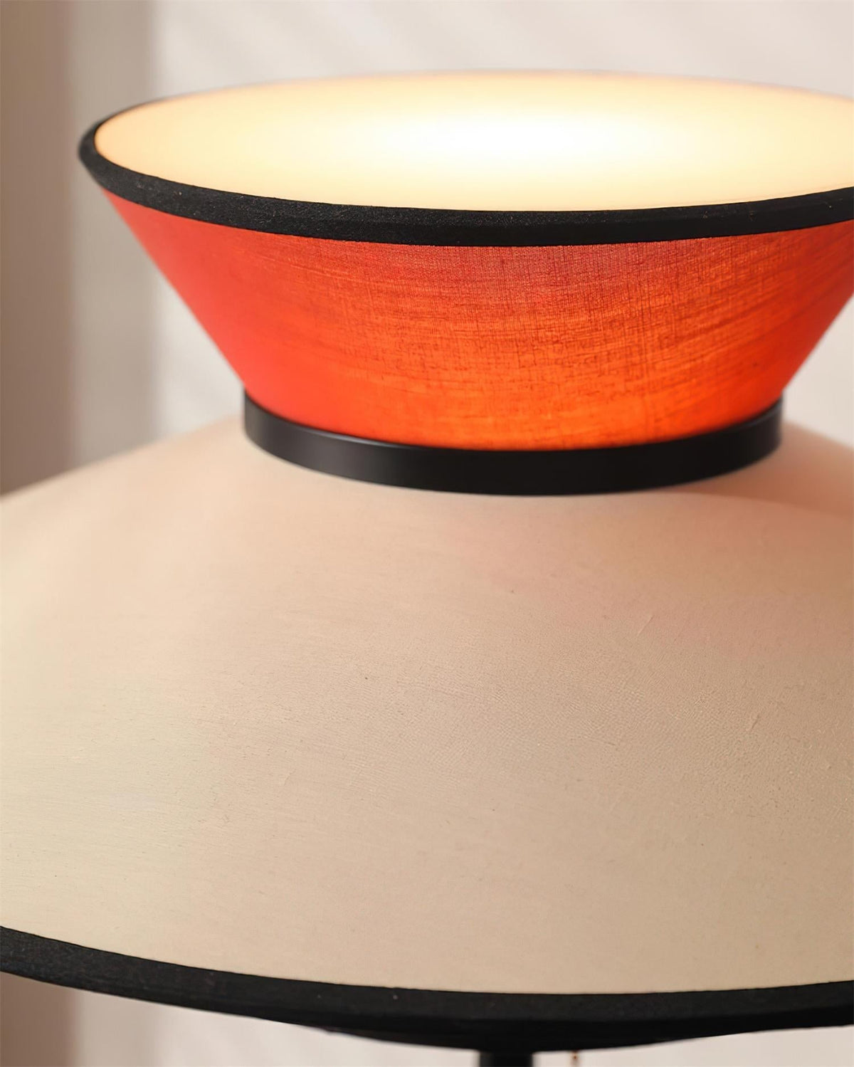 Aveniella lampa stołowa