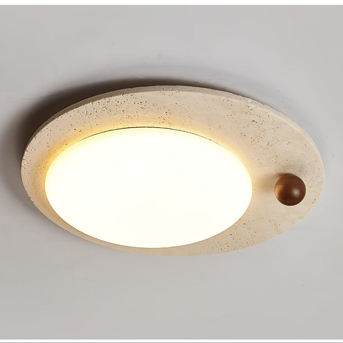 Aeolian okrągła lampa sufitowa z żółtym travertynem
