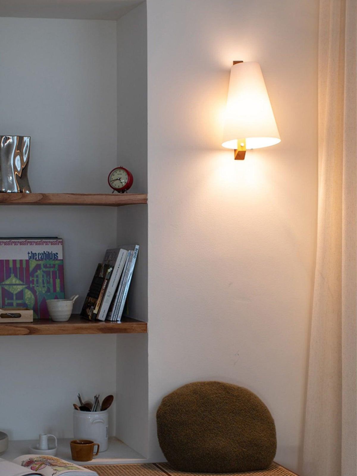 Miriam nowoczesna minimalistyczna kinkietowa lampa z tworzywa sztucznego